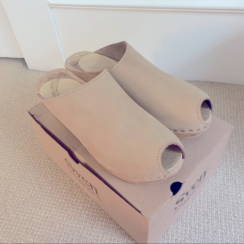 suede nude peep toe sven clogs